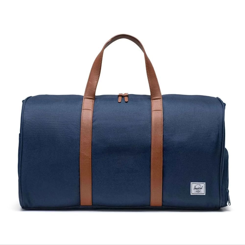 Herschel Novel Duffle Bag  (Navy) - Picture 2 of 4